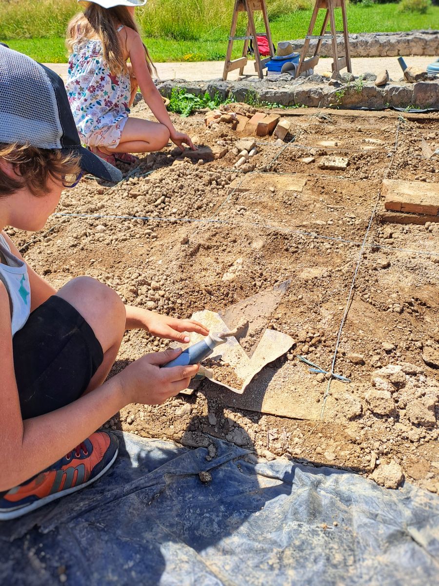 ATELIER FOUILLES ARCHEOLOGIQUES