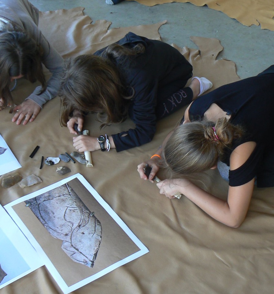 ATELIER MUSIQUE : FABRICATION D'UN RHOMBES