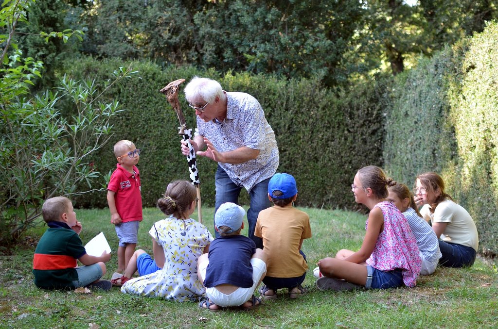 UN CONTEUR AU CHÂTEAU