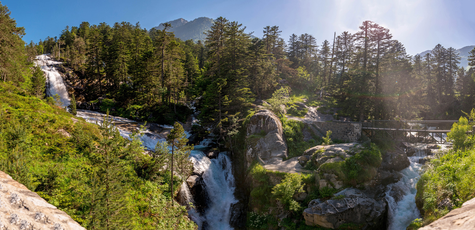 Les Cascades De Cauterets