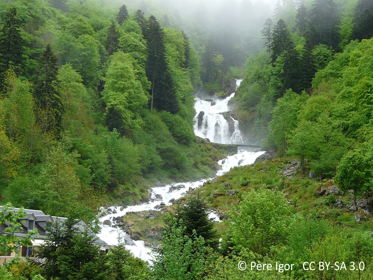 CASCADE DU LUTOUR