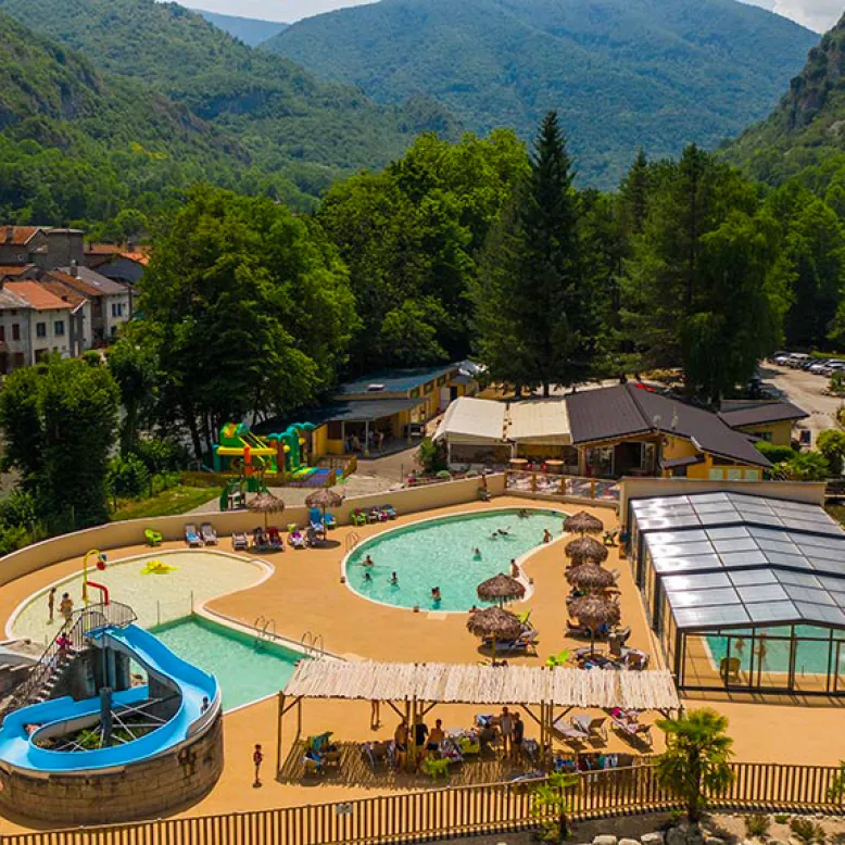 Camping des Grottes
