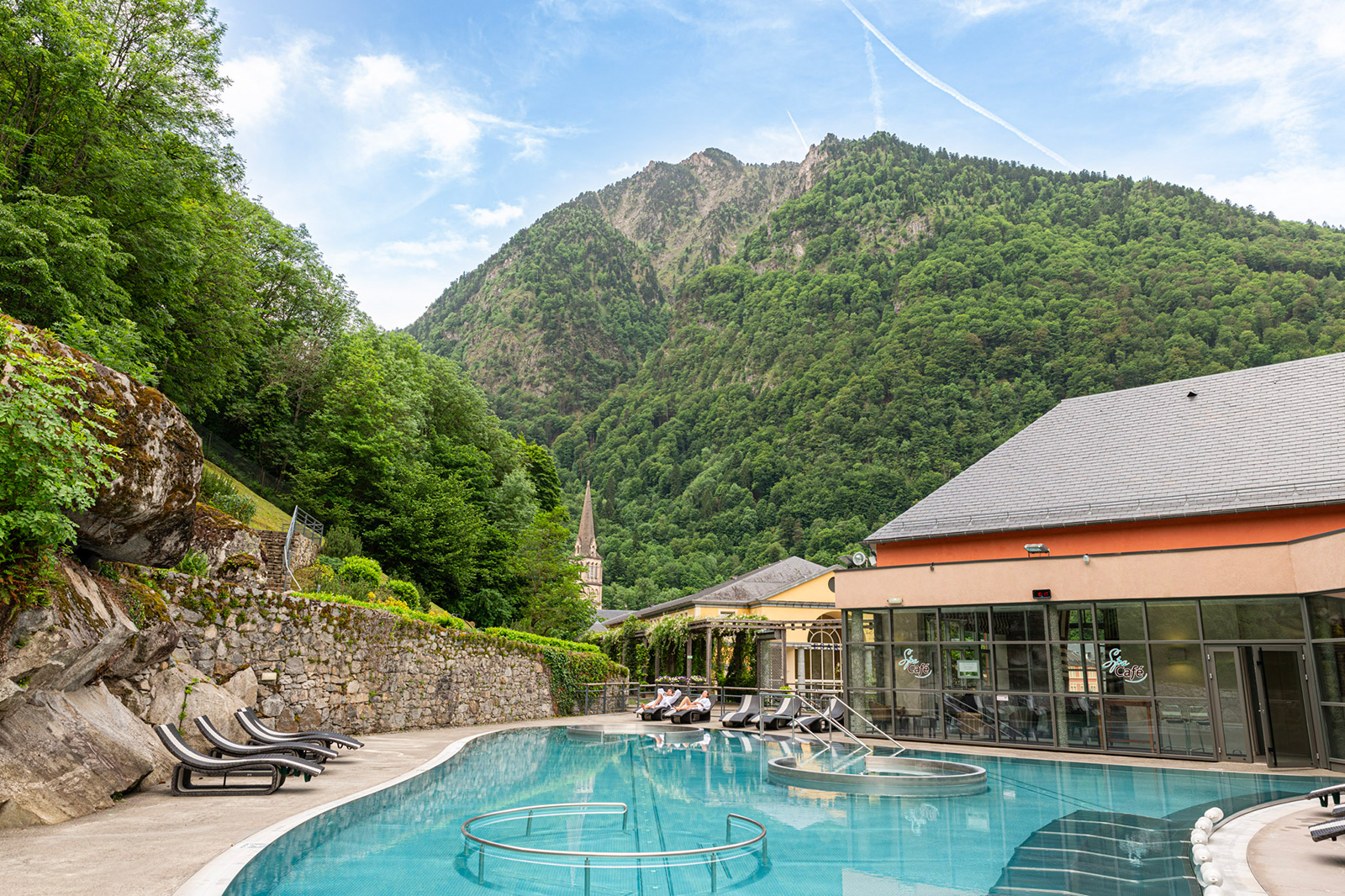 Les Bains du Rocher