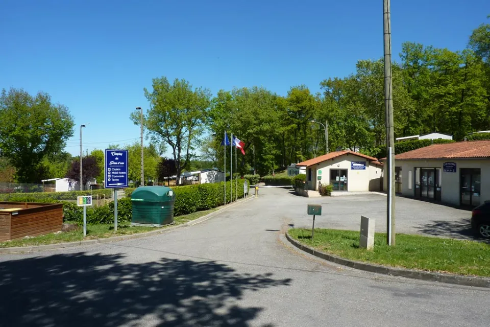 Camping du Plan d'eau Rieux-Volvestre