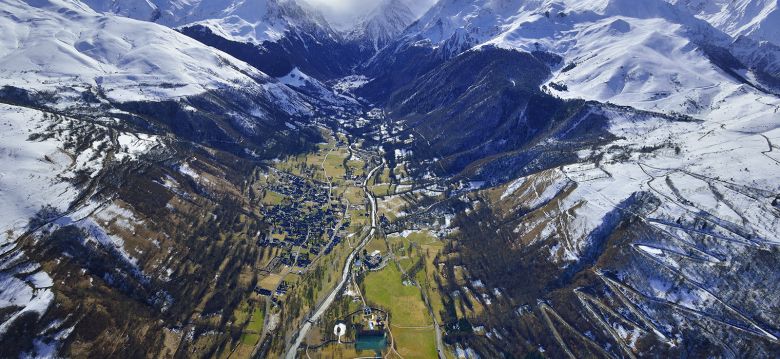 Peyragudes, one resort, 3 villages