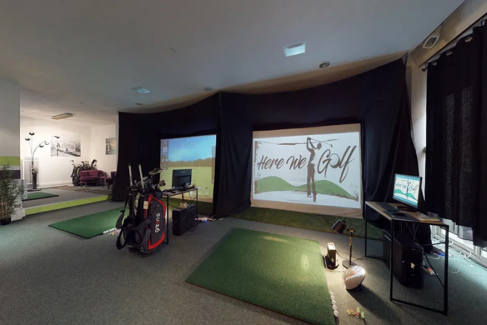 Here We Golf