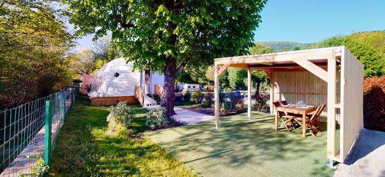 Les dômes insolites du Camping de l'Adour