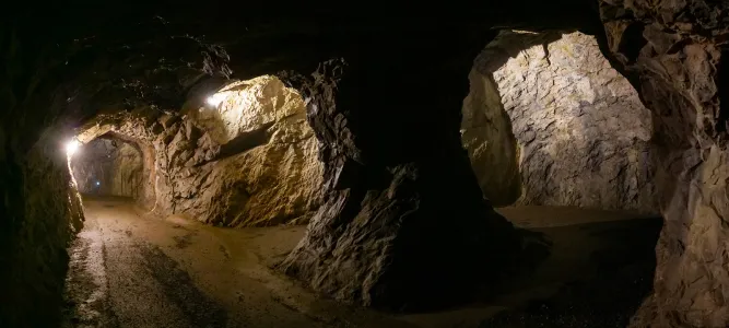 Les Grottes du Pic du Jer
