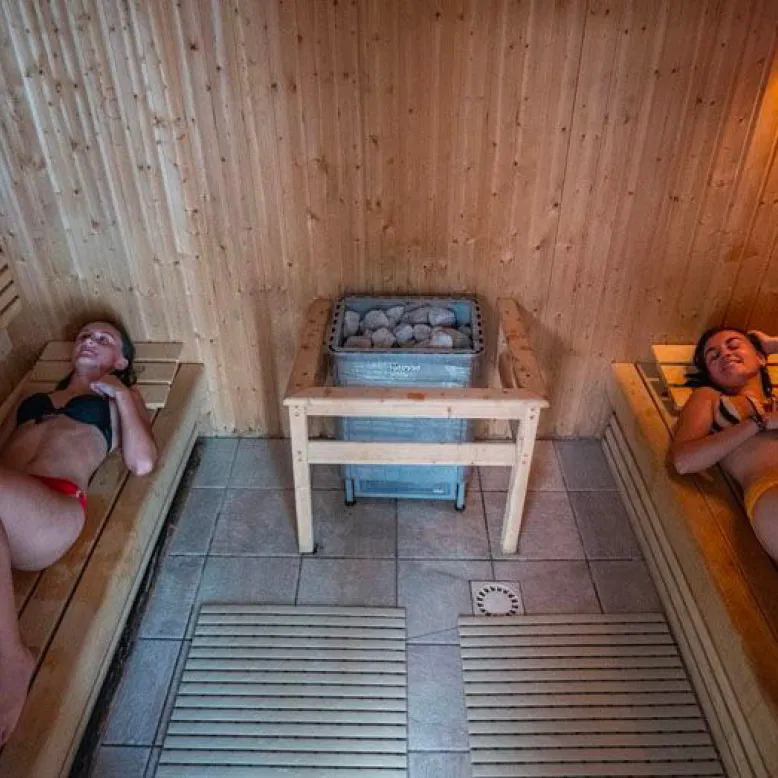 Camping des Grottes