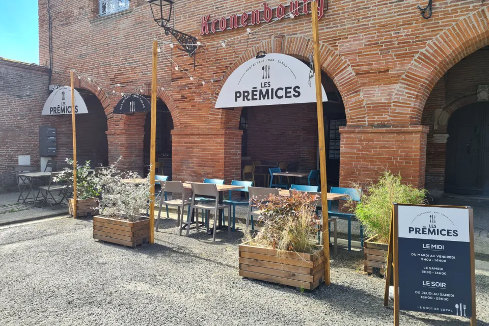 Les Prémices