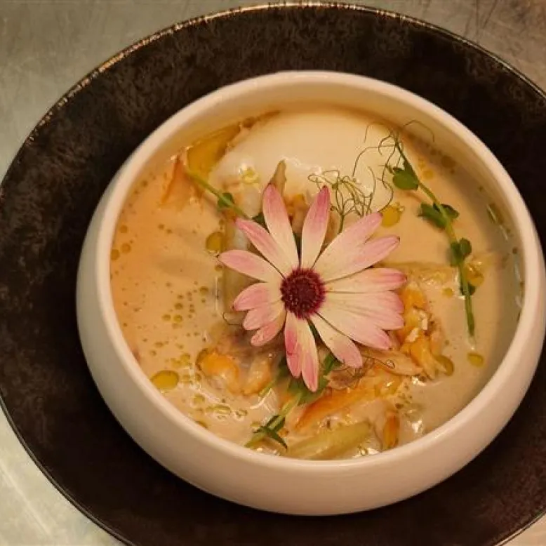 Le Seize Restaurant