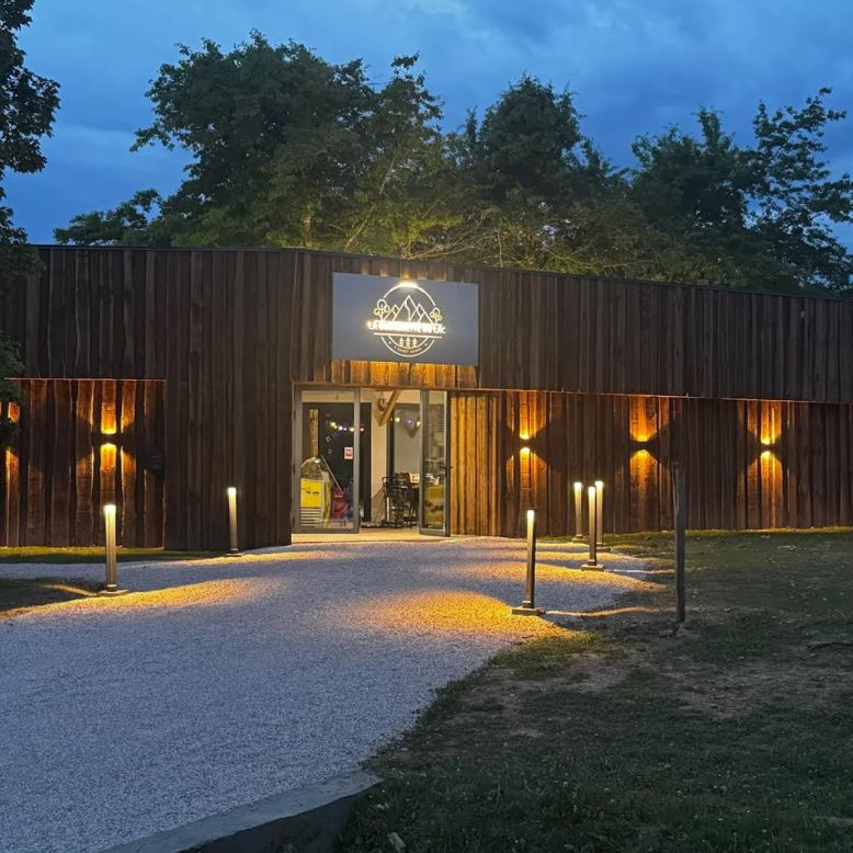 La Guinguette du Lac de l'Arrêt Darré