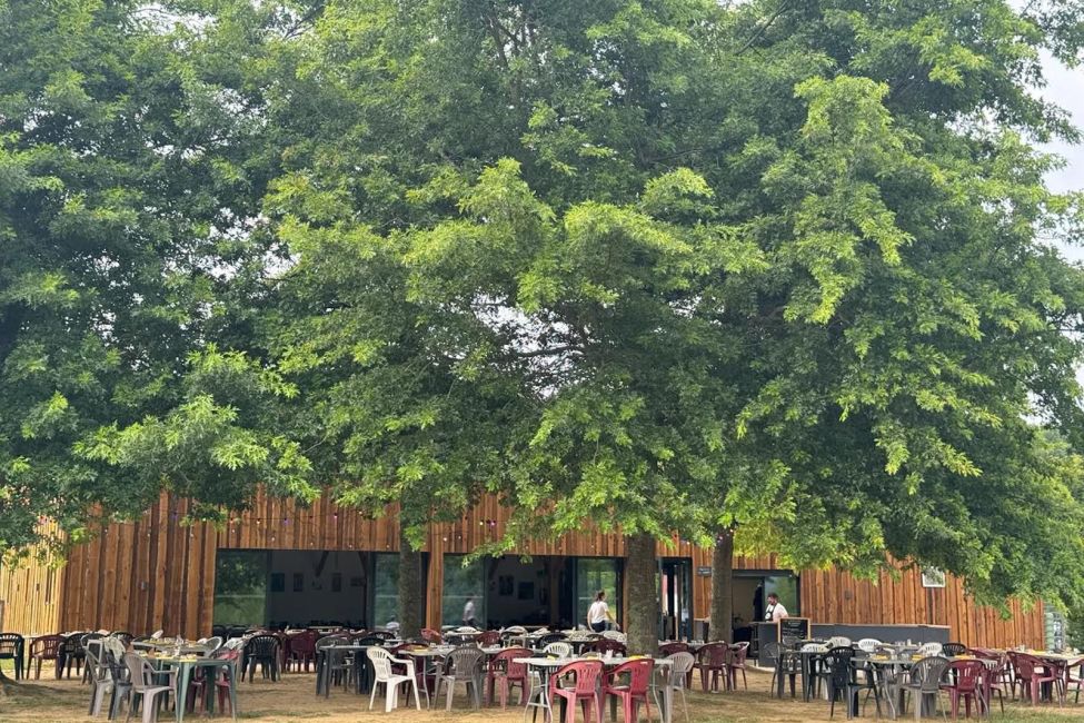 La Guinguette du Lac de l'Arrêt Darré