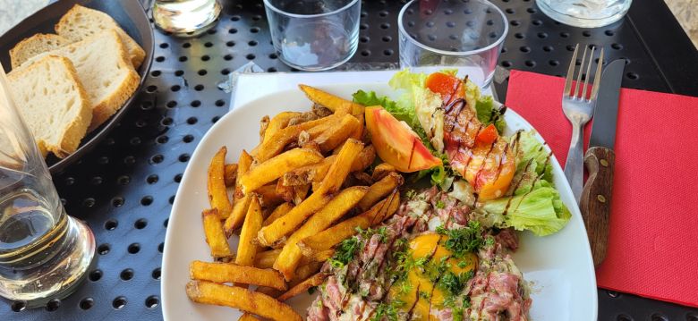 La Cantine Flament des Halles de Bagnères-de-B ...