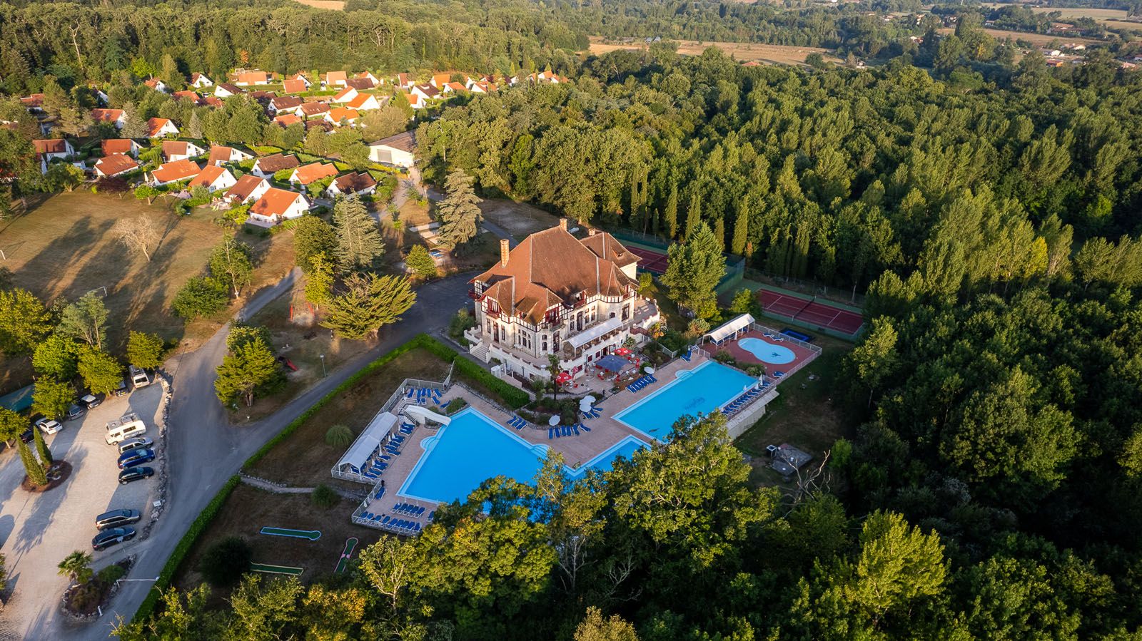 Parc de vacances de Cazalères