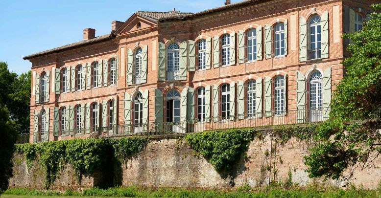 Discover the castles less than 30 minutes from ...