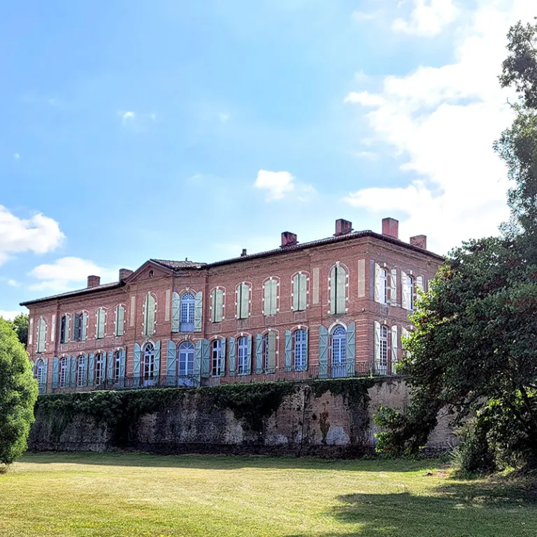 The Château de Merville & its Labyrinth: wonde ...