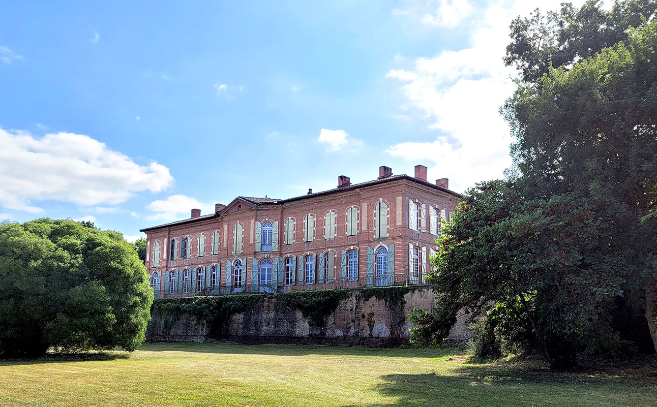 The Château de Merville & its Labyrinth: wonde ...