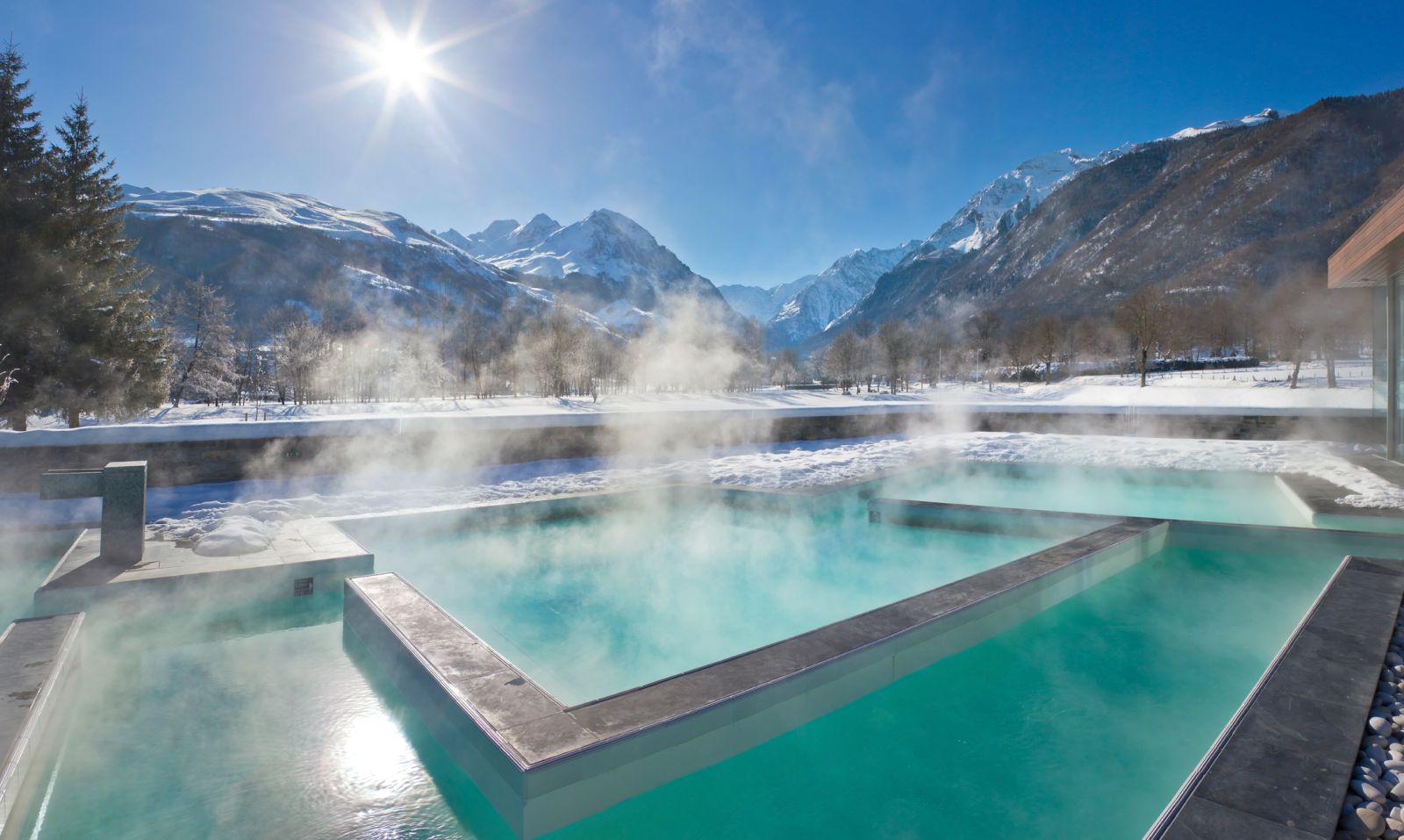 Balnéa: Relaxation in thermal water for the wh ...