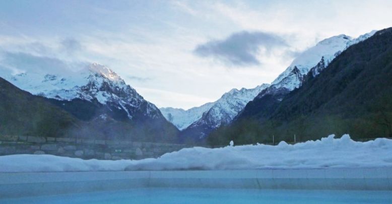 A nice hot bath: thermal baths and spas in the ...
