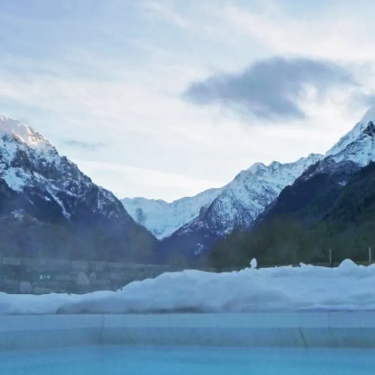 A nice hot bath: thermal baths and spas in the ...