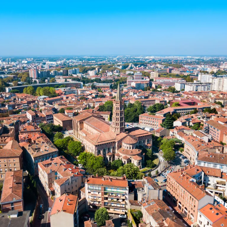 Visit Toulouse on foot