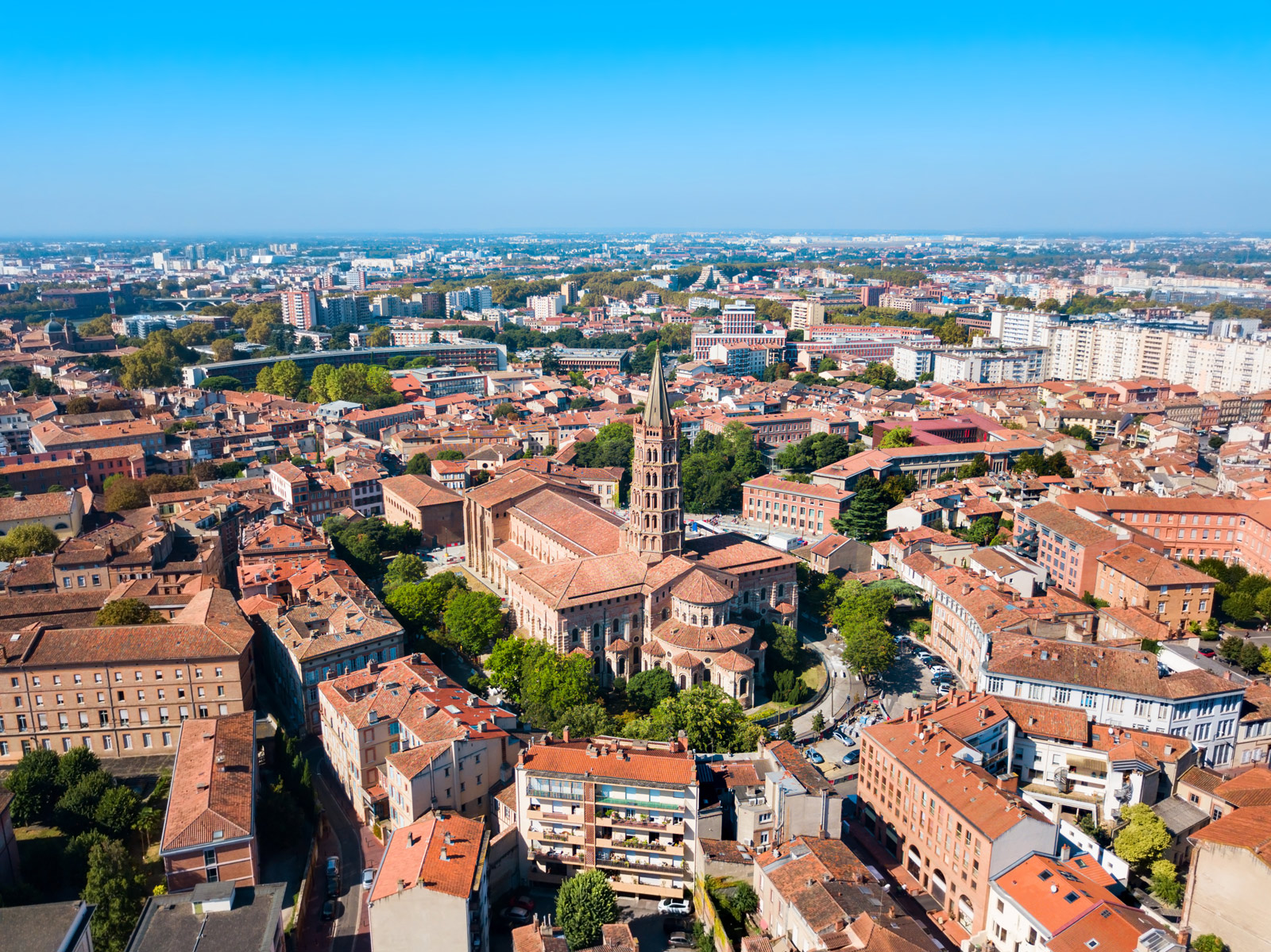 Visit Toulouse on foot