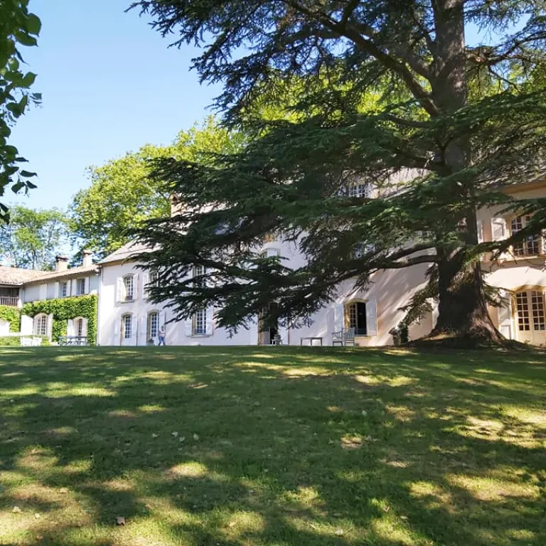 Le Clos Cathala, charming stay, between centur ...