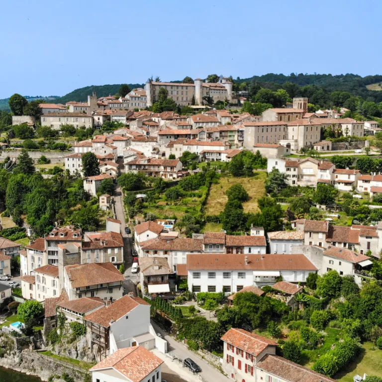 The essentials of Saint-Lizier, historic capit ...