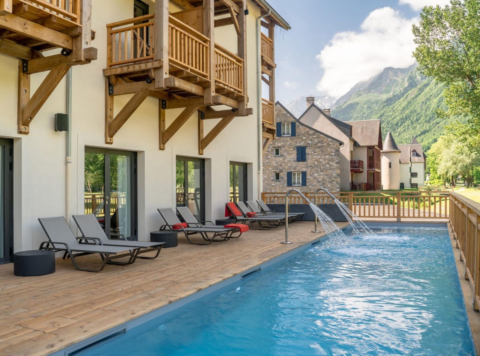 Mercure, two exceptional 4* hotels that offer a unique experience in the Hautes-Pyrénées