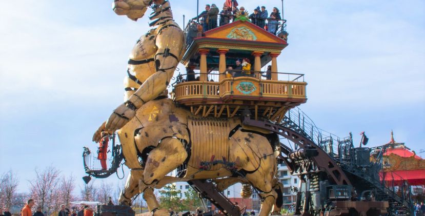 Insolite. Halle de la Machine : quand François Delarozière se fait