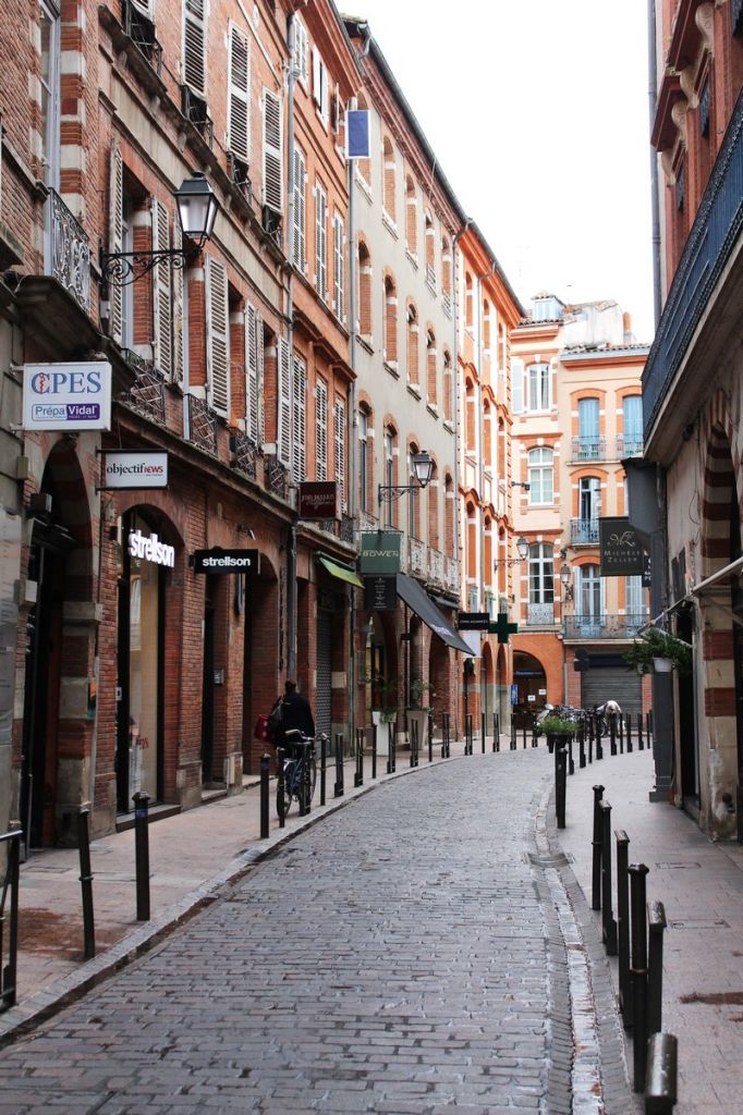 Vue sur la rue, quartier Esquirol à Toulouse
