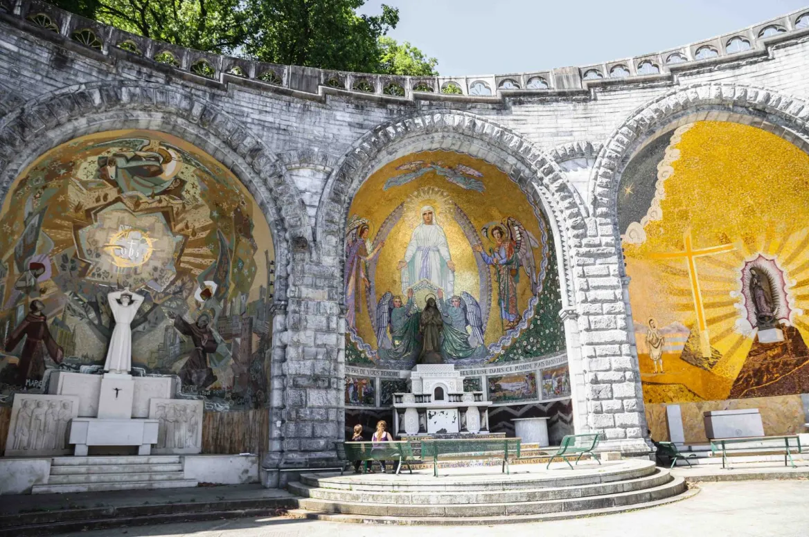 Lourdes