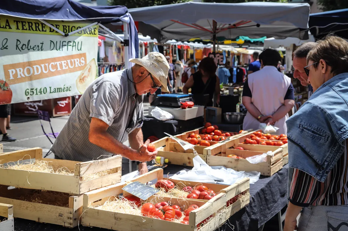 Argelès-Gazost market