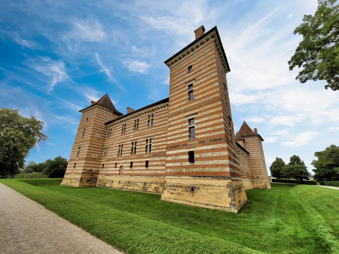 CHÂTEAU LARÉOLE