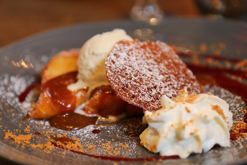Deconstructed and vanilla crumble version
