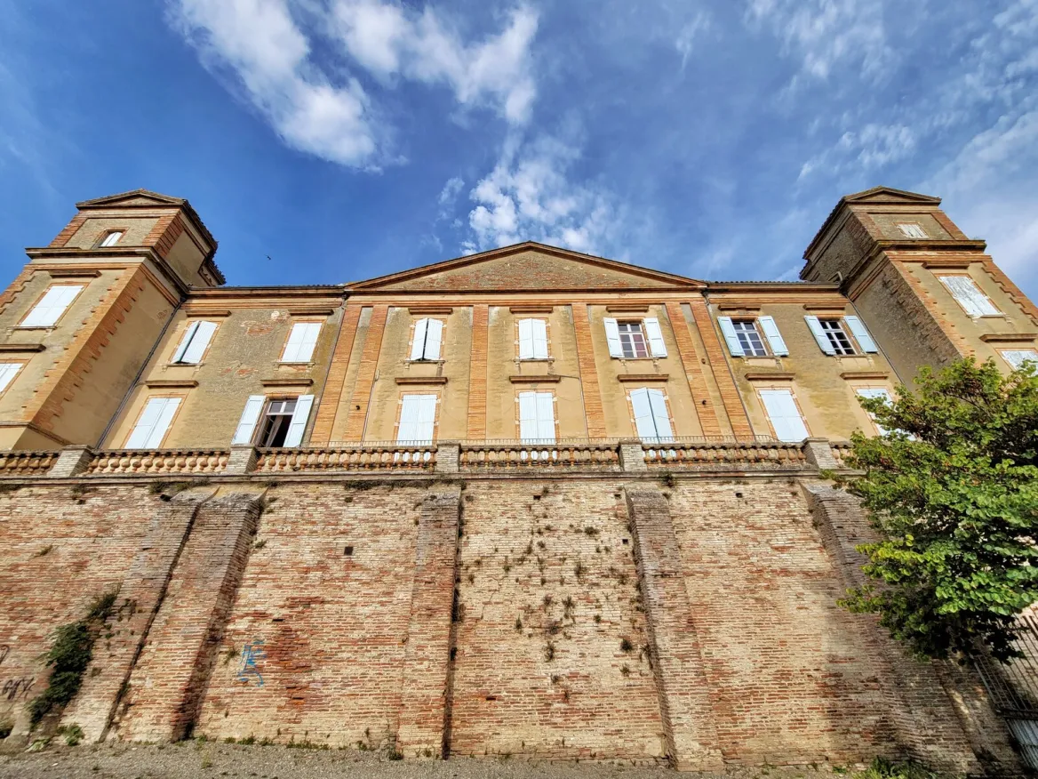 Castle of Castelnau-d'Estrétefonds