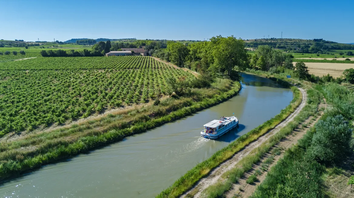 Location d'une péniche sur le canal du midi