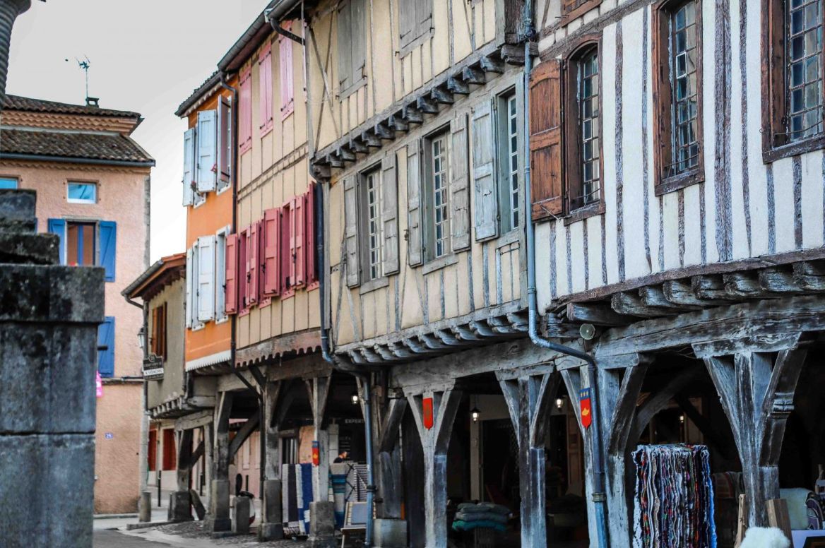 The medieval town of Mirepoix, an architectural jewel of Ariège - Guide ...