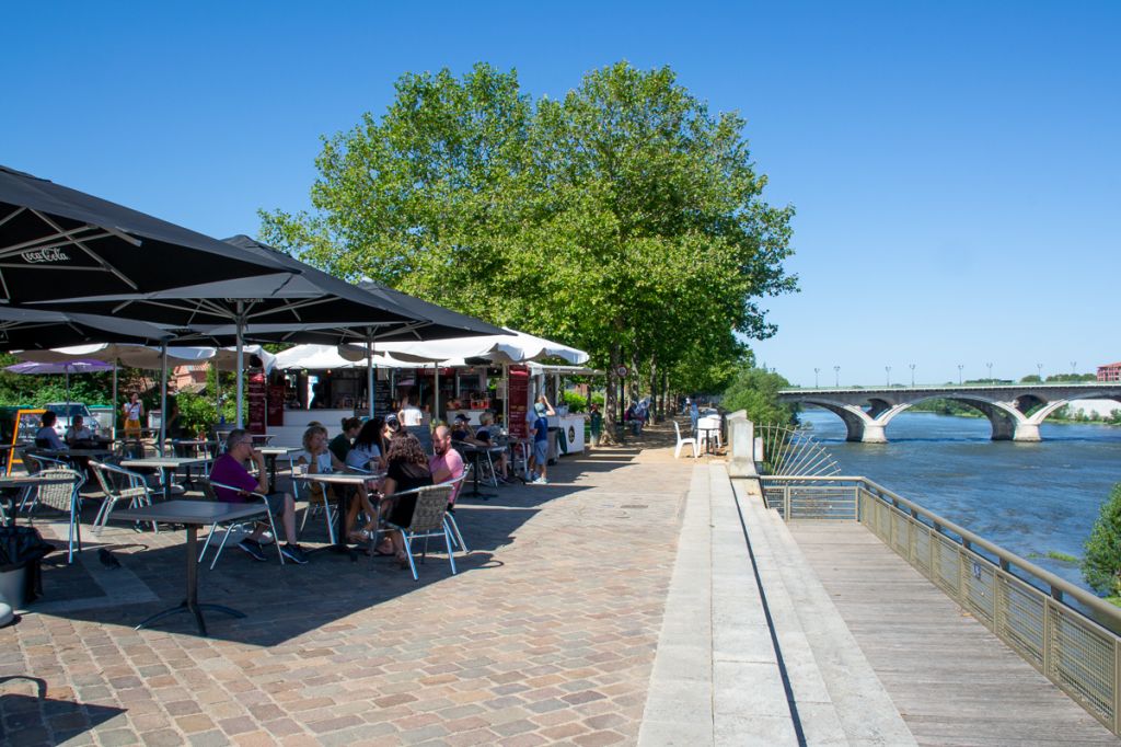 snack vue sur la garonne