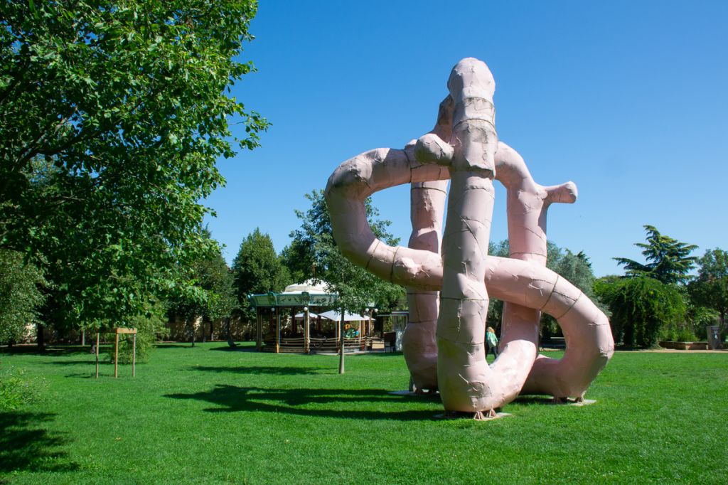 sculpture jardin du musée des abattoirs