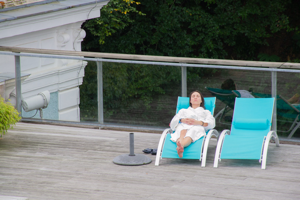 Deckchair rest