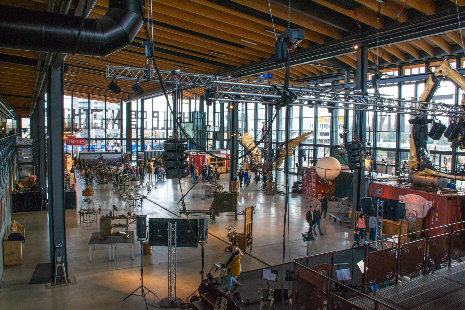 Insolite. Halle de la Machine : quand François Delarozière se fait