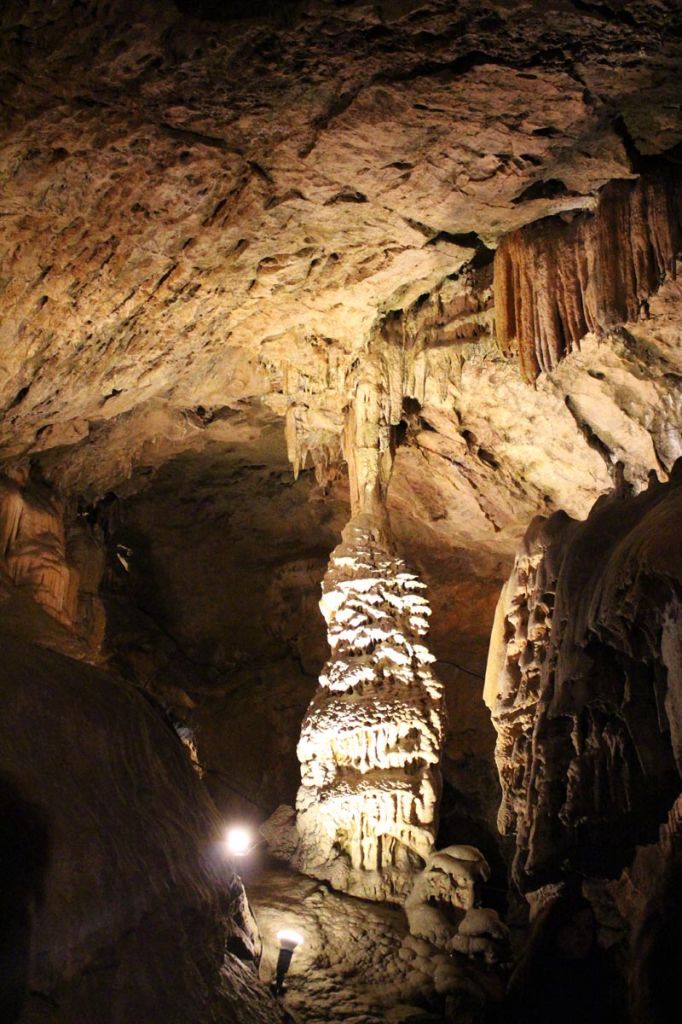 Cuevas de Médous, galeria de las maravillas