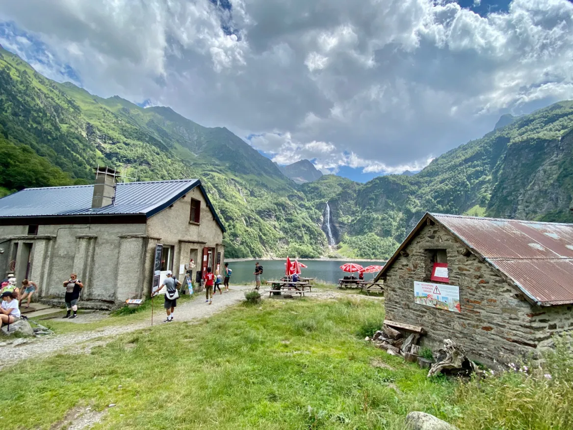 Le refuge du Lac d'Oô