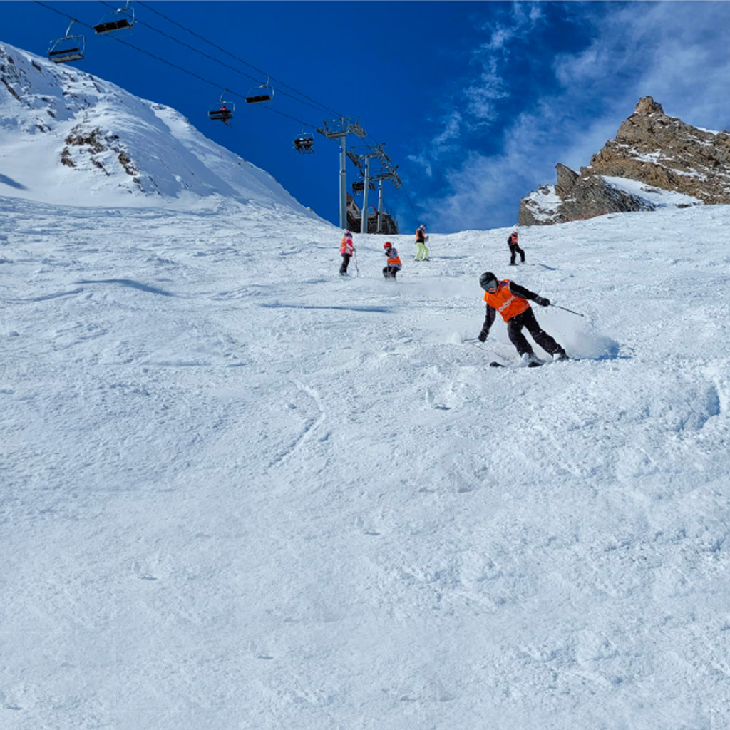 Ecole de ski ESI Esprit Montagne Cauterets - Cours de ski et snowboard à Cauterets