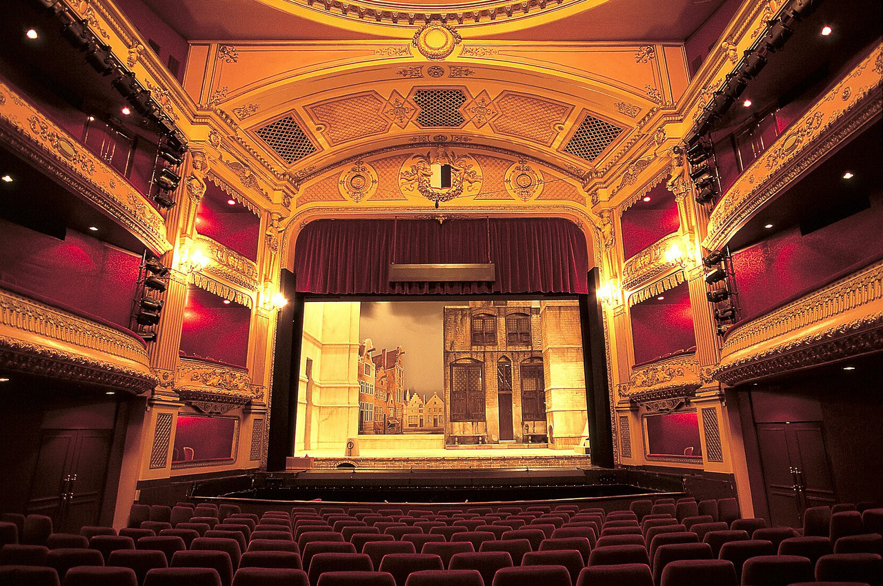 LEVER DE RIDEAU AU THÉÂTRE DU CAPITOLE