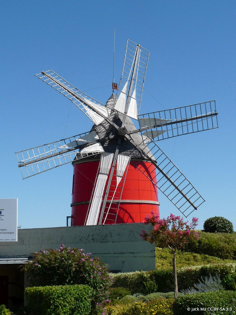 Le moulin de Nailloux, six ailes au vent - Lauragais Tourisme